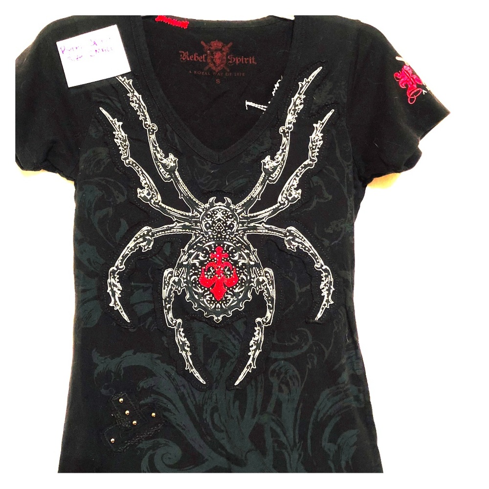 Rebel Spirit fitted top